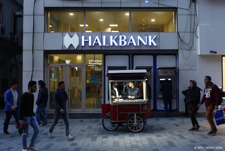 Turkish banks stop the Russian payment system Mir after US pressure