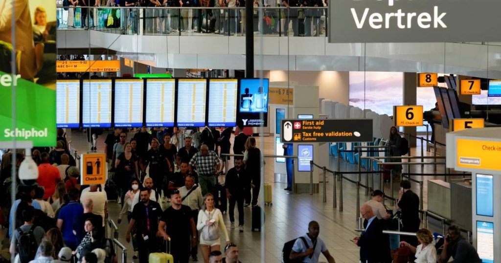 Schiphol asks airlines to cancel flights today due to congestion |  interior