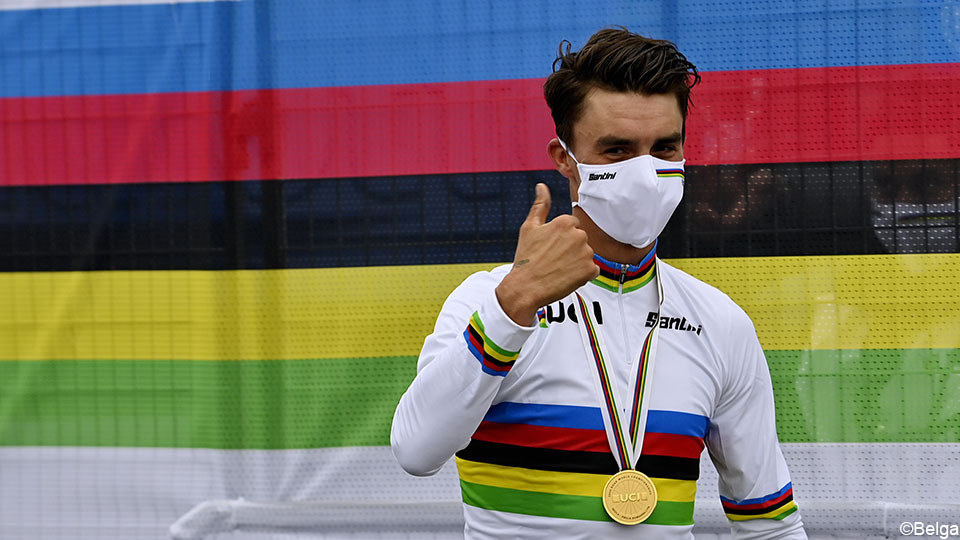 Why Wollongong World Champion Should Give Up His Rainbow T-shirt in August |  cycling world championship