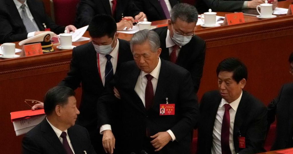 Ex-President of China Suddenly Dismissed During Party Congress |  Abroad