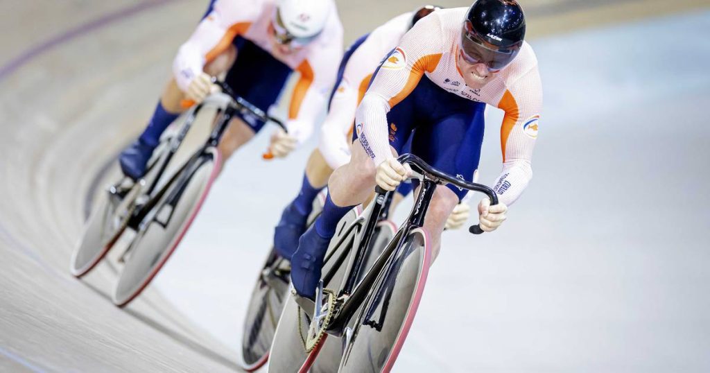 Team runners to the final track of the UCI World Championships against Australia at lightning speed |  Cycling