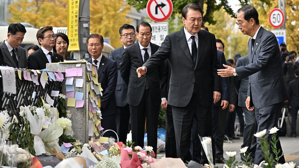 Apologies and promises of recovery in South Korea after Halloween drama