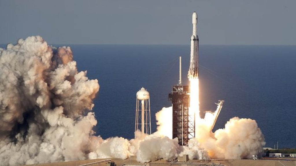 SpaceX launches a secret military satellite into space