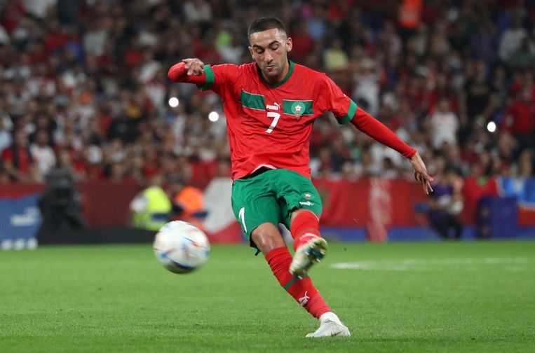 The Moroccan national coach takes Hakim Ziyech to the World Cup, as Mazraoui and Amrabat were chosen