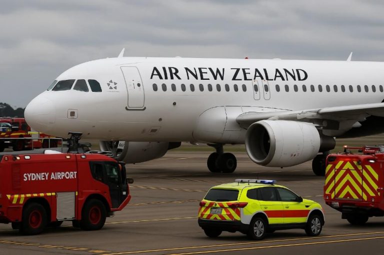Air New Zealand Flight Makes Emergency Landing in Sydney After Hydraulic Fault