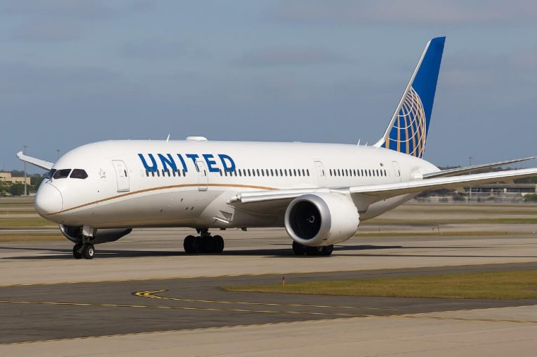 United Airlines Drops Two Transatlantic Routes, Rolls Out Targeted Domestic Additions