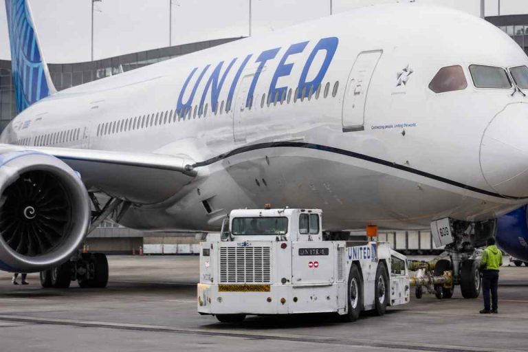United Airlines Seeks ,000 From Former Flight Attendant After Disability Lawsuit Dismissal