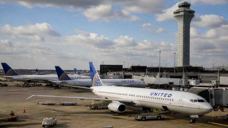 United Airlines Cuts Thousands of Chicago Flights After FAA Imposes Capacity Limits United Airlines Cuts Thousands of Chicago Flights After FAA Imposes Capacity Limits
