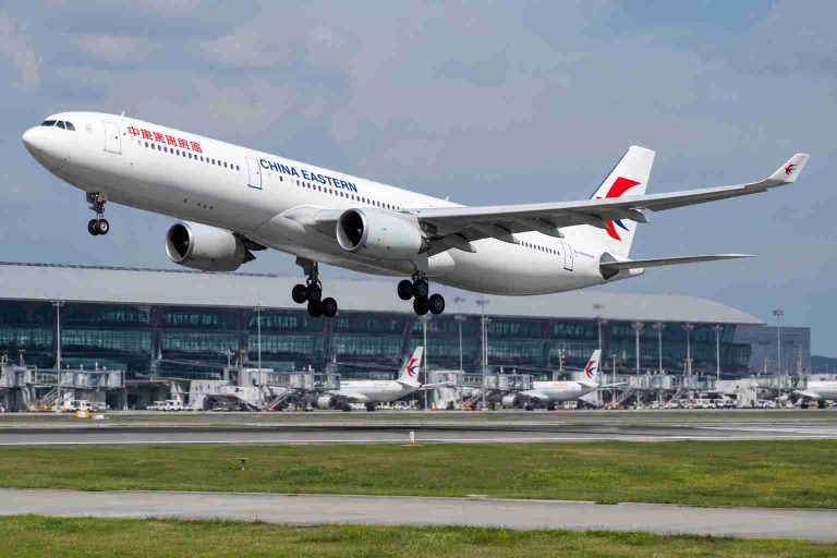China Eastern Orders 25 Airbus A330neo Jets in US.35 Billion Fleet Expansion