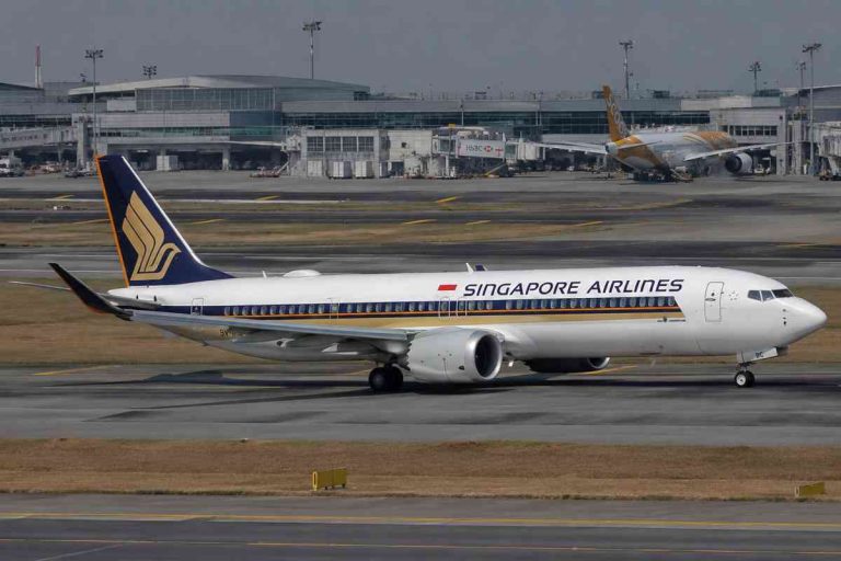 Singapore Airlines to Fly Boeing 737 MAX 8 to Manila in Capacity Shift Singapore Airlines to Fly Boeing 737 MAX 8 to Manila in Capacity Shift