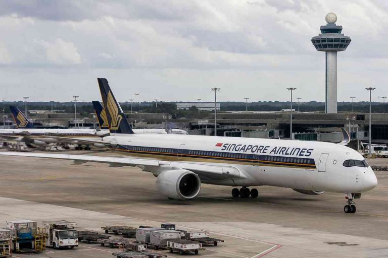 Singapore Airlines Unveils Passenger Experience Upgrades Despite Quarterly Loss Driven by Higher Fuel Costs