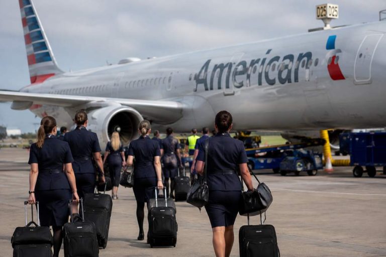 American Airlines Offers 1,205 Flight Attendants Unpaid Leave as Fall Flight Cuts Reduce Staffing Needs