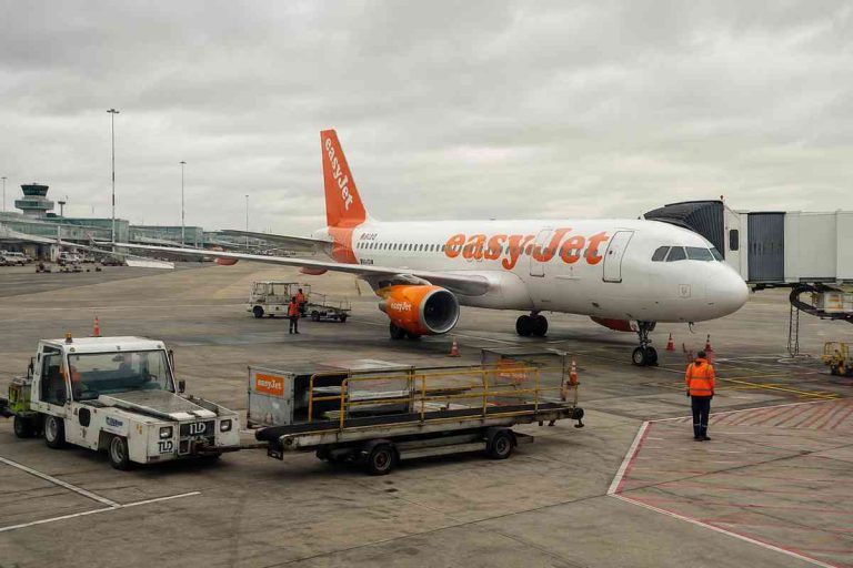 easyJet Overbooking Separates Newlyweds on Honeymoon Flight After Gatwick Departure Disruption