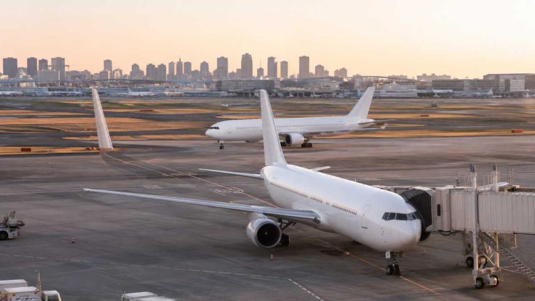 Japan Airlines and ANA Break Tradition With First Domestic Schedule Coordination Japan Airlines and ANA Break Tradition With First Domestic Schedule Coordination