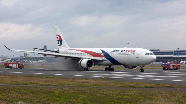Malaysia Airlines A330 Aborts Takeoff at Tokyo Narita After Black Smoke Report Malaysia Airlines A330 Aborts Takeoff at Tokyo Narita After Black Smoke Report