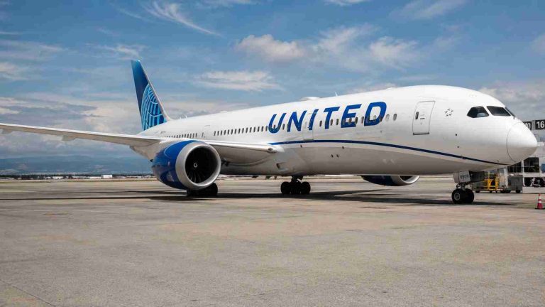 United Airlines Rules Out Purchase of Early-Built Boeing 777X Aircraft Rejected by Emirates